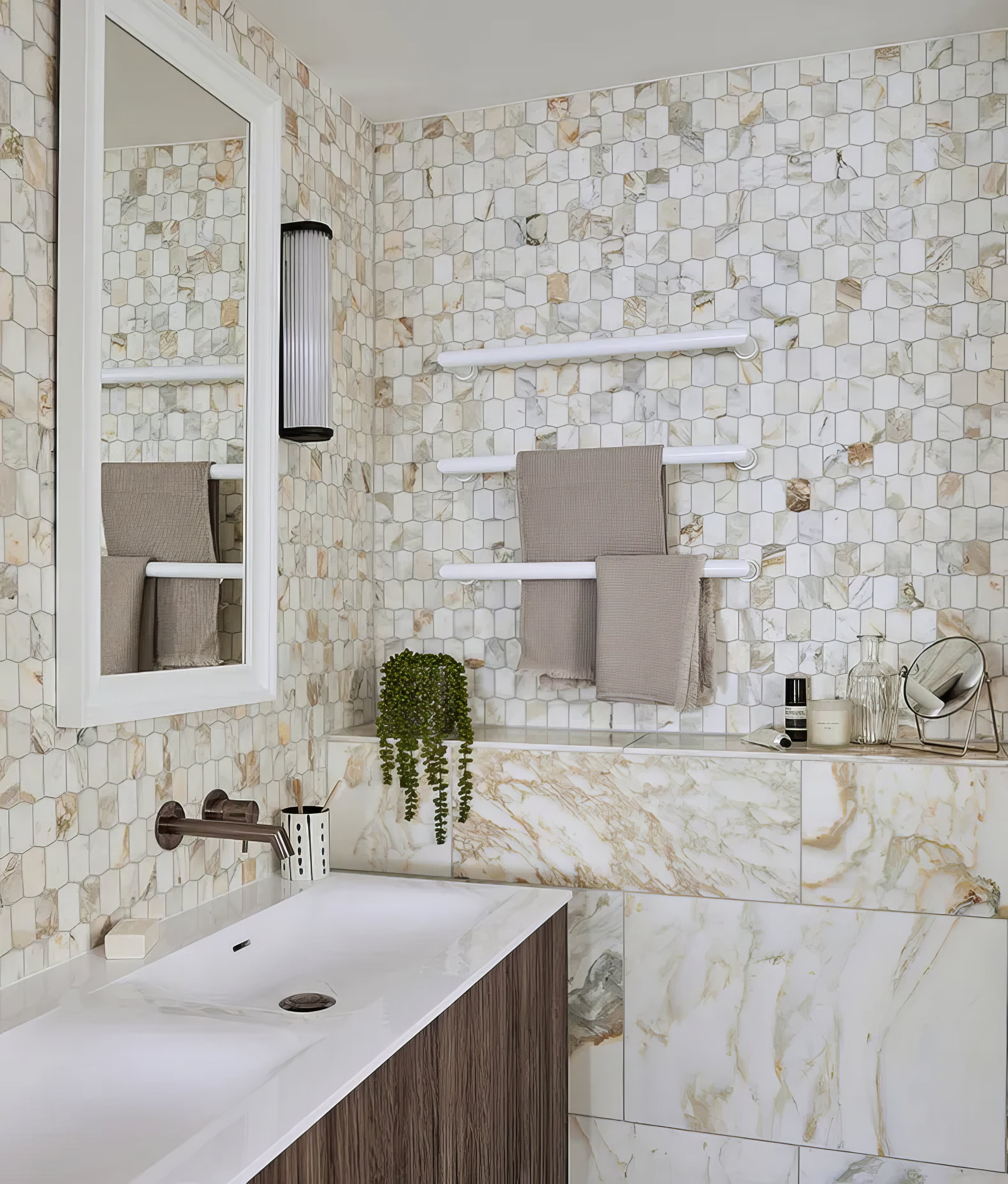 Palazzo Oro Marble Picket Mosaic - Hyperion Tiles