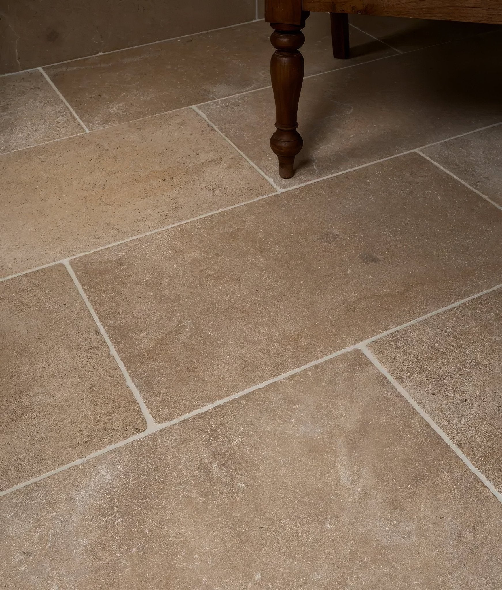 Portare Buscot Blend Limestone Tumbled Finish - Hyperion Tiles